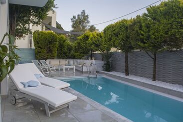 آپارتمان‌های توریست‌ها Chris Rea Villa