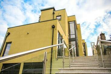 بنسيون Clody Lodge