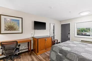 בית מלון כפרי Basecamp Puyallup A Travelodge By Wyndham