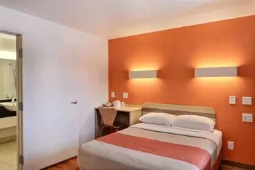 モーテル Travelodge By Wyndham Brattleboro Vt