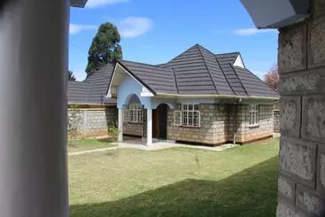 پانسیون Precious Homes