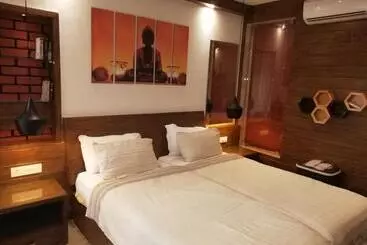 Pensione Shivers Oasis Luxury Boutique Resort