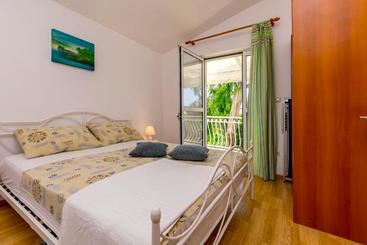 דירות לתיירים Apartments Berislav