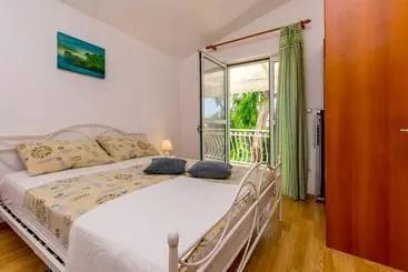 Turistihuoneistot Apartments Berislav