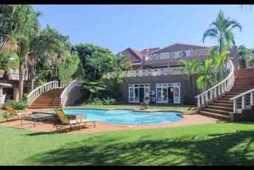 פנסיון Signature Guesthouse Florida