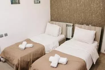 تختخواب و صبحانه Nuryan Hotel Yerevan