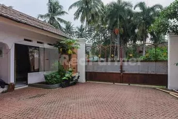 호텔 Pondok Cimanggu Syariah Mitra Reddoorz