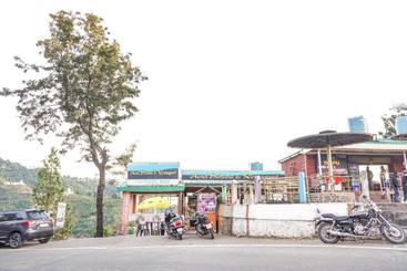 هتل Oyo 65782 Suhana And Restaurant