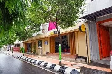 Otel Spot On 2240 Simpang Tujuh Residence