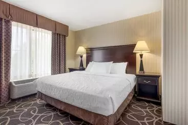 هتل Best Western Plus Eau Claire Conference Center