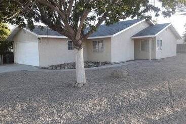 شقق خاصة سياحية Coalinga Embassy