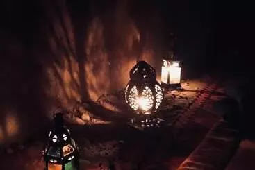 ペンション Auberge L'oasis Mhamid