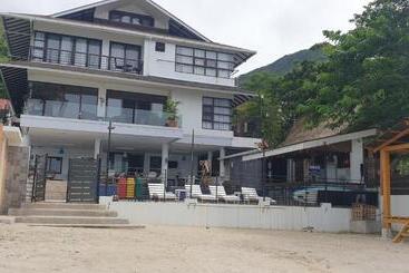 فندق Veronicas Inn