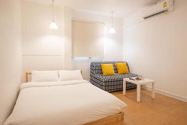 Hotel Petra Poshtel Donmuang