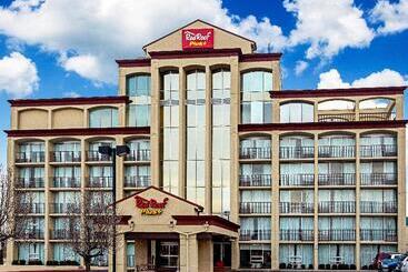 هتل Red Roof Inn Plus+ Wichita East