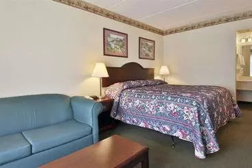 호텔 Red Rose Inn & Suites