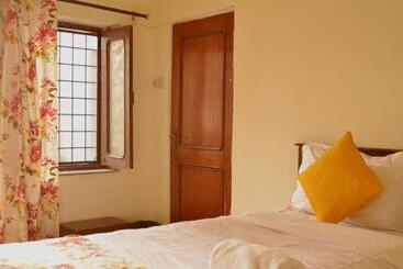 Pensão Snehdeep Guest House
