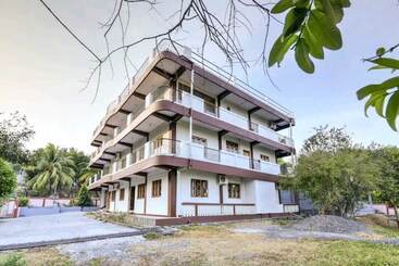 هتل Andaman Castle