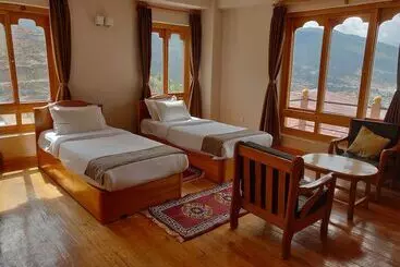 Hotel Thori Resort