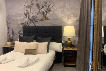 Az The Botanic Hostel