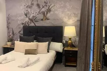 Az The Botanic Hostel