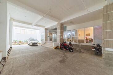 Pension Reddoorz Plus @ Hotel Metro