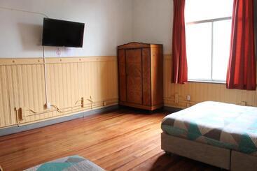 پانسیون Hostal Capricho De Carlitos