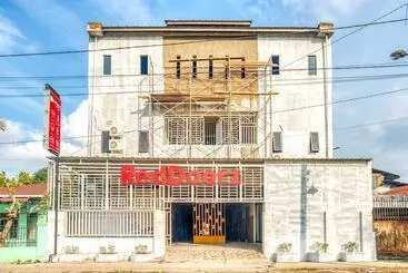 Pensão Reddoorz @ Jalan Kapten Muslim Medan