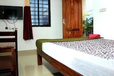 Hotel Rainbow Residency