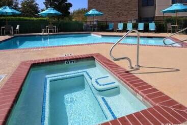 Residence Inn By Marriott Dallas Plano/legacy