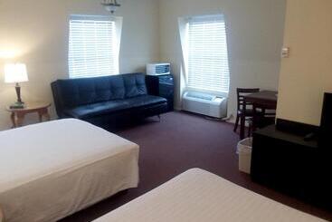 فندق على الطريق Walton Inn