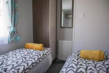 コテージ 51 Lytchett Bay View, 3 Bed, Rockley Park Poole