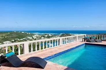 آپارتمان‌های توریست‌ها Arcadia By Island Properties Online