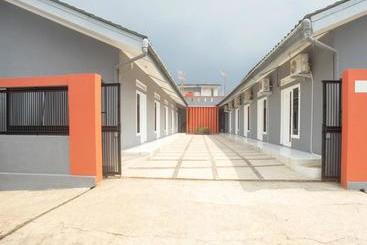 Hotel Oyo 2924 Sweet Aurora