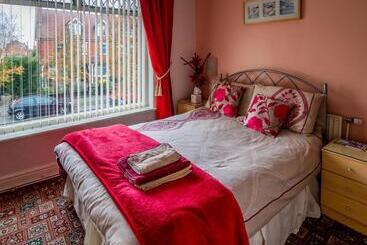 پانسیون The Tudor Lodge