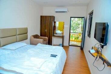 בית מלון כפרי Fundera Aqua Stay