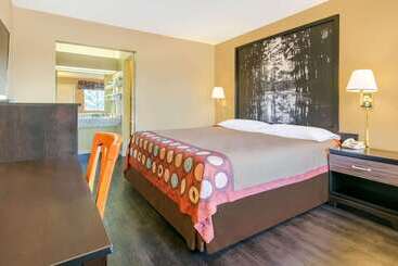 فندق على الطريق Super 8 By Wyndham Abilene North