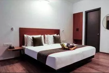 Hôtel Spot On Royal Residency