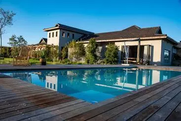 تختخواب و صبحانه Hudson Manor   Entabeni, Knysna