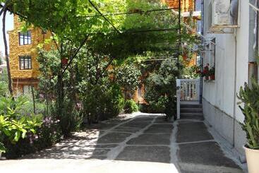 Majatalo Guest House Rusalka