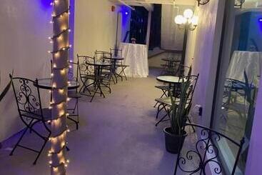 Otel Dunns Josephine