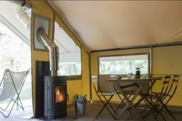 Hotelli Huttopia Versailles