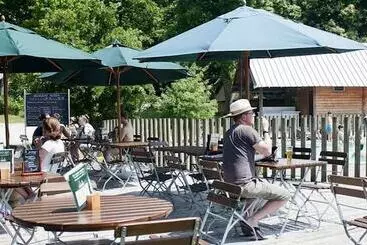 Hotel Huttopia Versailles