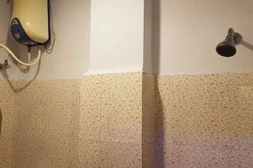 Отель Shantinivas