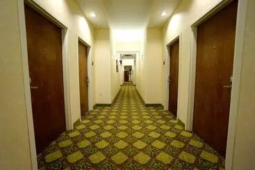 ویلا Maine Evergreen Hotel, Ascend Hotel Collection