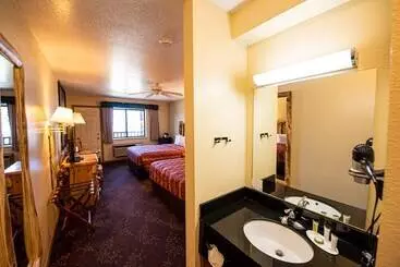 Motel Super 8 By Wyndham Bridgeview Of Mackinaw City