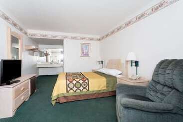 モーテル Super 8 By Wyndham Cottonwood