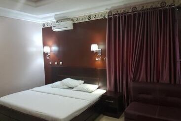 Otel Calabar Grand