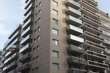 هتل آپارتمان Arc Callao Studios & Suites