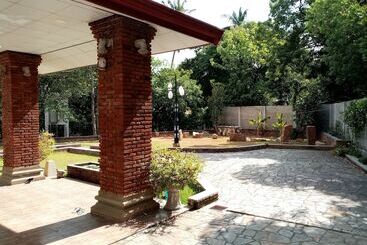 Pansiyon The Crown Hotel Dambulla